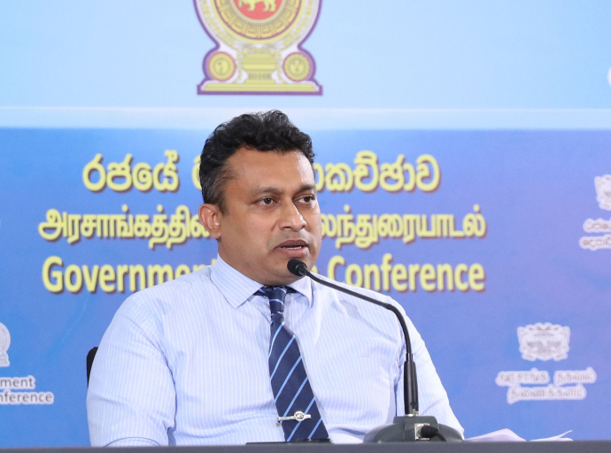 ආපදාවෙන් බලපෑමට පත් වූ දුම්රිය මගීන් වෙනුවෙන් විශේෂ බස් රථ සේවාවක්
